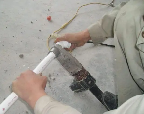 梨树漏水维修电话